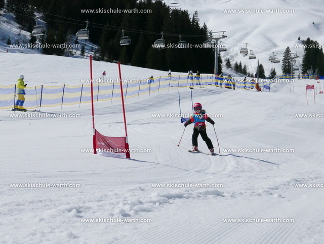 Hanne (2) | Photos von der Skischule Warth - Realisiert mit Pictrs.com