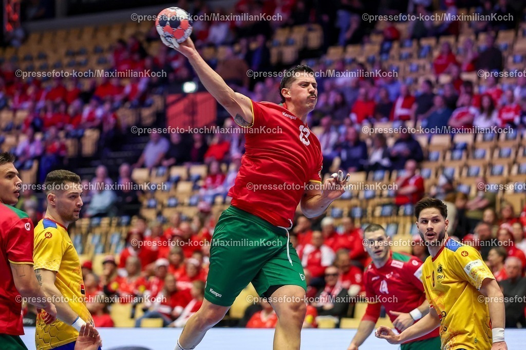 EHF16012601017 | 16.01.2026, Handball, Men's EHF EURO 2026, Portugal - Rumänien, Jyske Bank Boxen in Herning, Dänemark, Preliminary Round:  Rocha Nogueira (Portugal #13) 