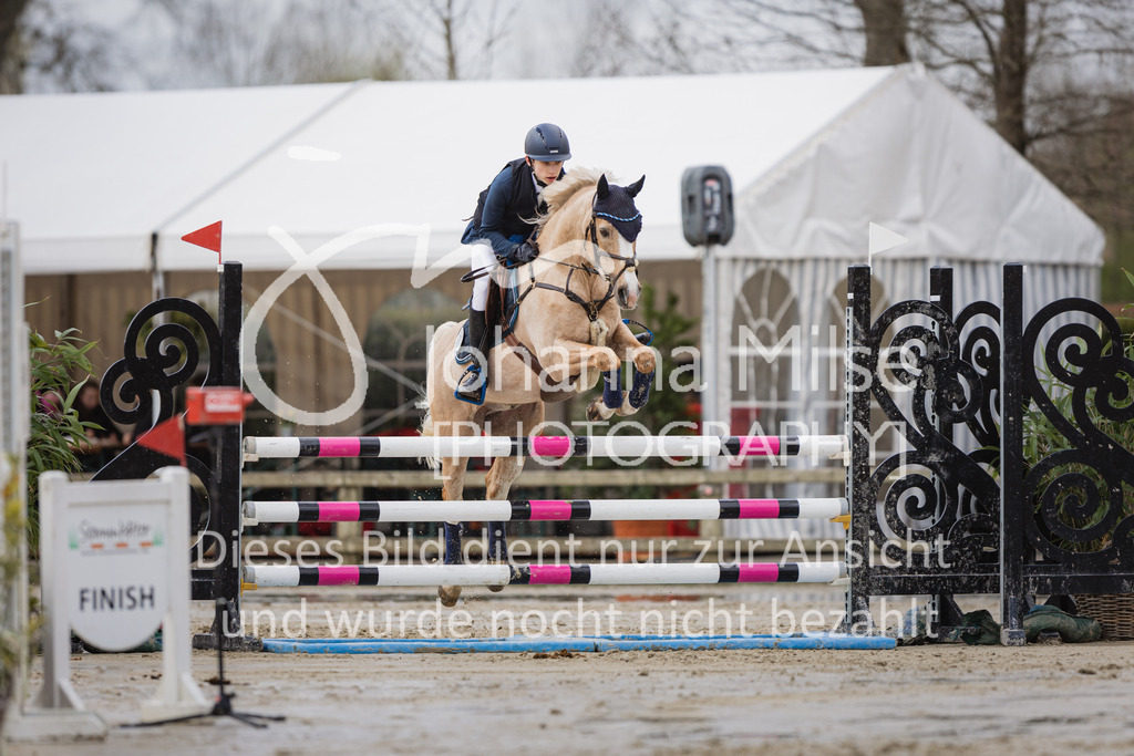 230402_MünsterHandorf_PonyTrophy-422 | Deine schönsten Turniermomente als professionelle Fotos! Entdecke hochwertige Pferdesport-Fotografie im Online-Shop. Jetzt Fotos finden & bestellen!