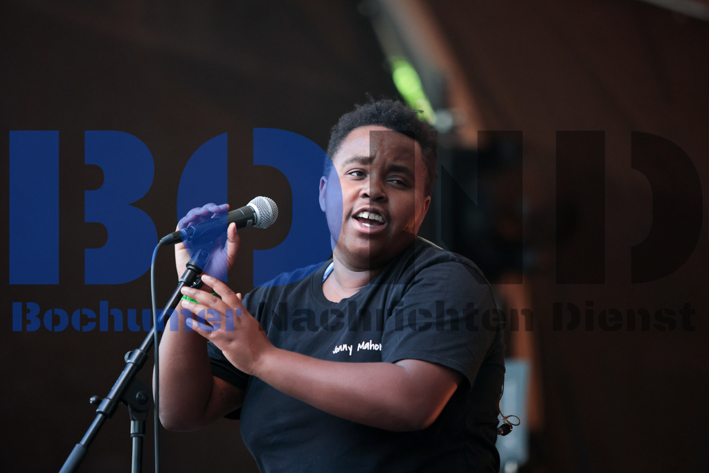 SES_BTJMAH20250704-12 | bond - Realisiert mit Pictrs.com