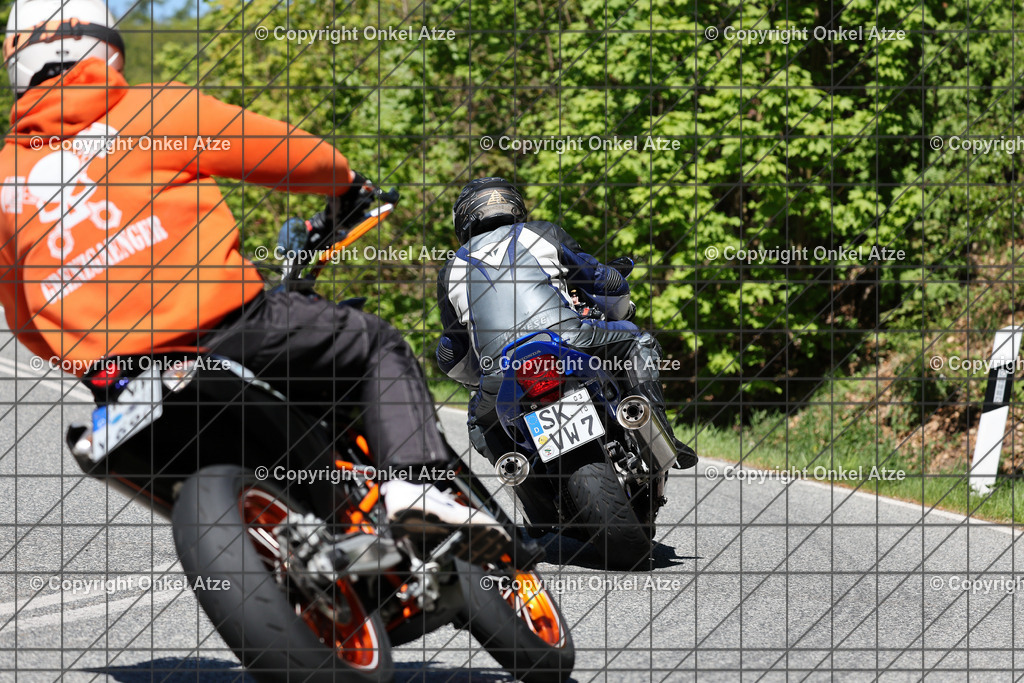 IMG_9598 | Fotograf am Kyffhäuser. Onkel Atze. Kyffhäuser Rennstrecke. Café36. Motorsportfotografie. - Realisiert mit Pictrs.com