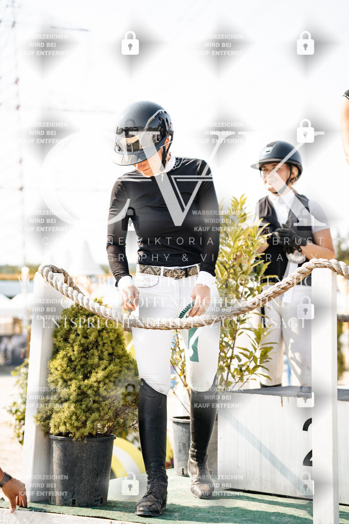 CK704414 | Turnierfotografie Pferdefotografie Trier Rheinland-Pfalz Pferdesport Reitsport Tierfotografie Sportfotografie Pferdevideo Pferdevideografie Equestrianvideography equestrianphotography  - Realisiert mit Pictrs.com