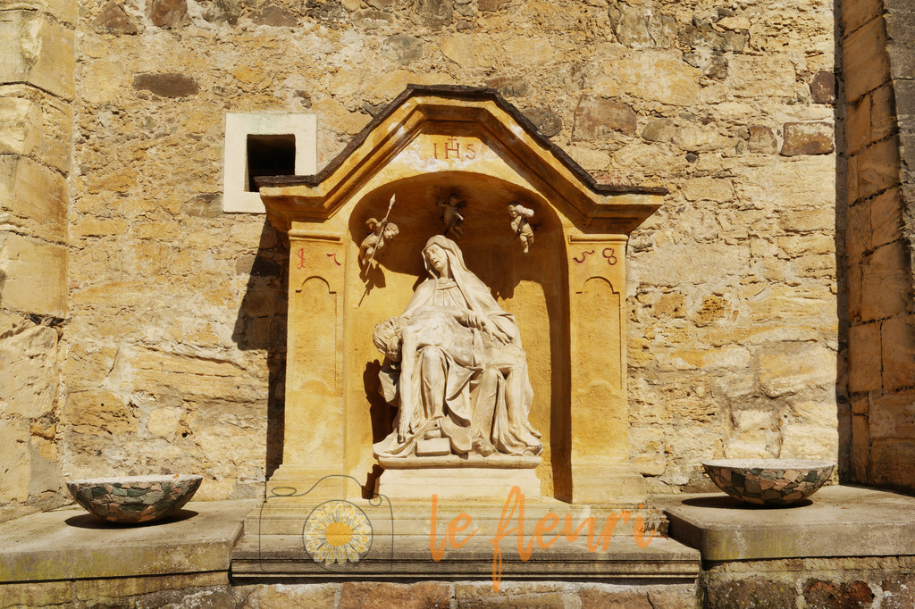 Kirchendeko in Straden | Dies ist der Shop von Florian Blum - le fleuri. Langenthal, Bern, Schweiz. Sie können hier meine oder ihre eigenen Fotos als Fotoprodukte kaufen. Tassen, Schlüsselanhänger, Taschen etc. können Sie hier gestalten.  - Realisiert mit Pictrs.com