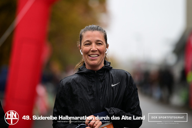Süderelbe Halbmarathon 2025 I 09.11.2025 I Fotograf_DerSportfotograf.I 00621 | Der Sportfotograf. - Realisiert mit Pictrs.com