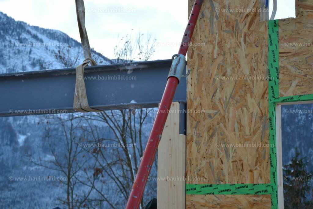 bib-lg09-holzbau-0082 | Nach LV-Leistungsgruppen sortierte Detailfotos über den Bau eines Hauses. Alle Hausbau-Bilder direkt vom Urheber und Autor der Website Haus-Selber-Bauen.com