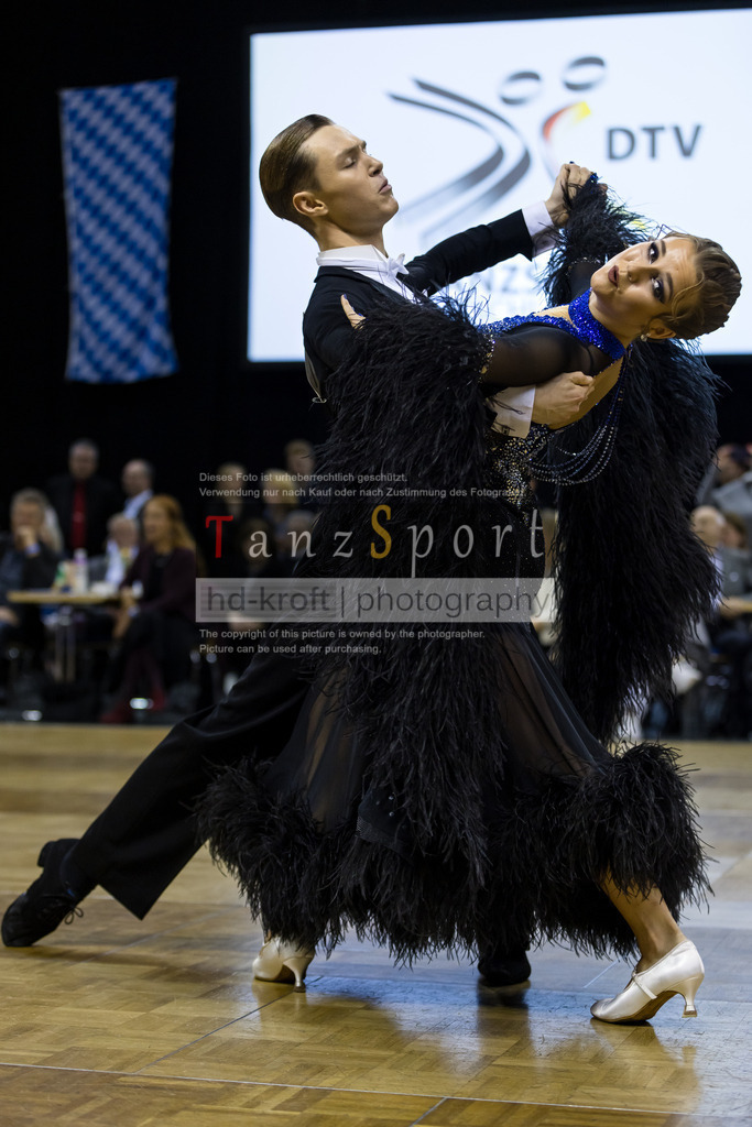 20241102_DC_HGR_Std_09312 | Tanzsportbilder, Standardtanz, Lateintanz, WDSF, DTV, LTVB, dancecomp, goc, hessen tanzt, blaues band der spree, walzer, tango, wiener walzer, slowfox, quickstepp, samba, rumba, cha-cha-cha, paso doble. jive, hd-kroft photography, turniertanzsport