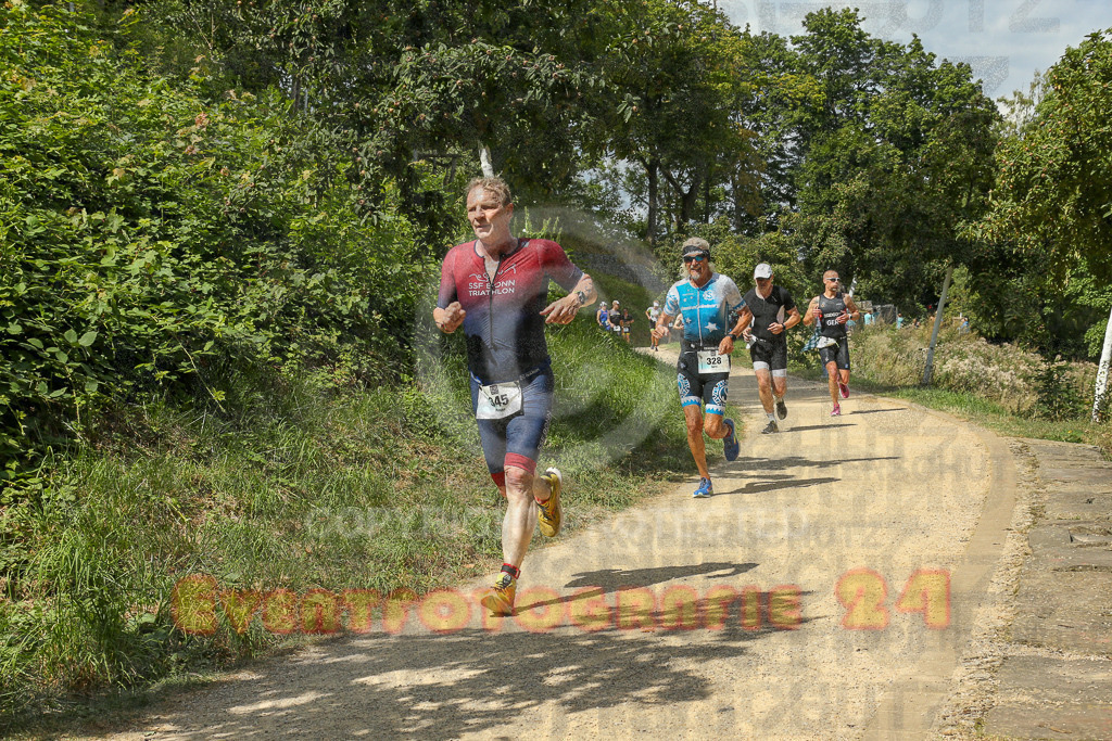 250824_1335_EX1_2898 | Sportfotografie im Rhein-Sieg Kreis, Köln, Bonn, NRW, Rheinland Pfalz, Hessen, etc. Unser Tätigkeitsfeld umfasst den Laufsport vom Volkslauf über den Marathon, Duathlon, Triathon bis zum Ultralauf wie Kölnpfad Ultra oder Schindertrail.