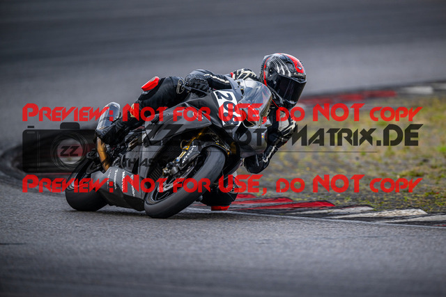 MaZZes_FotoMatrix_230719_3834 | ROT