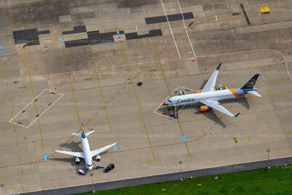 4049681 | parkende Passagiermaschinen am Flughafen Düsseldorf