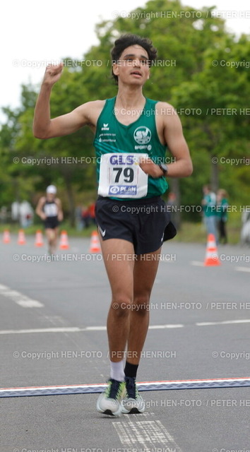 Deutsche Gehermeisterschaften | 28.04.2024 Leichtathletik Deutsche Meisterschaft Straßengehen 20 km Gehen 20 Kilometer Sieger Gewinner Deutscher Meister 79 JASSAM ABU EL WAFA U23 SV Halle (Foto: Peter Henrich) - Realisiert mit Pictrs.com