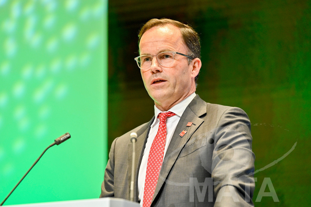 _DWA8029 | MATA IndoCon - Realisiert mit Pictrs.com