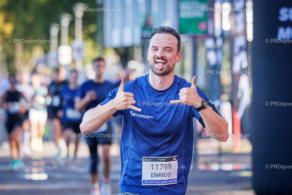 Brückenlauf Halbmarathon des ASV Köln; Köln, 14.09.25 | Impressionen vom Brückenlauf Halbmarathon des ASV Köln am 14.09.25 in Köln (Deutschland). Foto: BEAUTIFUL SPORTS/Bernd Hoffmann