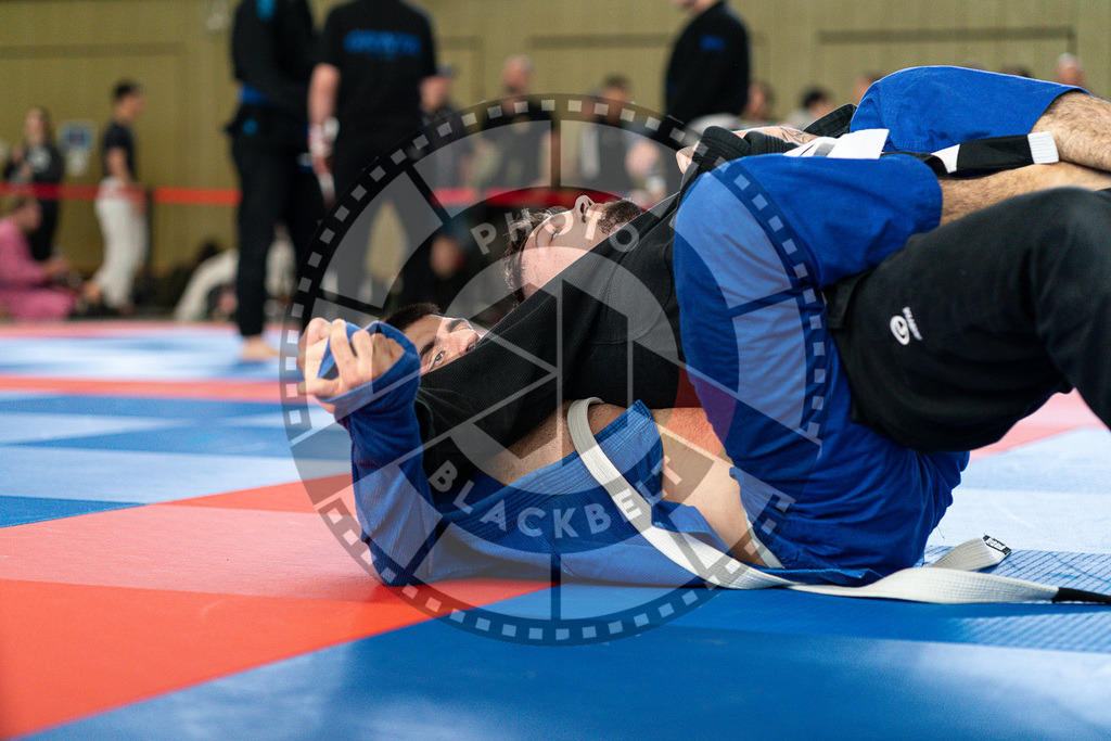 20250510PBB0957 | Athletes compete during the JJLG Berlin Open Jiu-Jitsu Championship on May 10, 2025 in Berlin, Germany. © Chiara Dazi / photoblackbelt