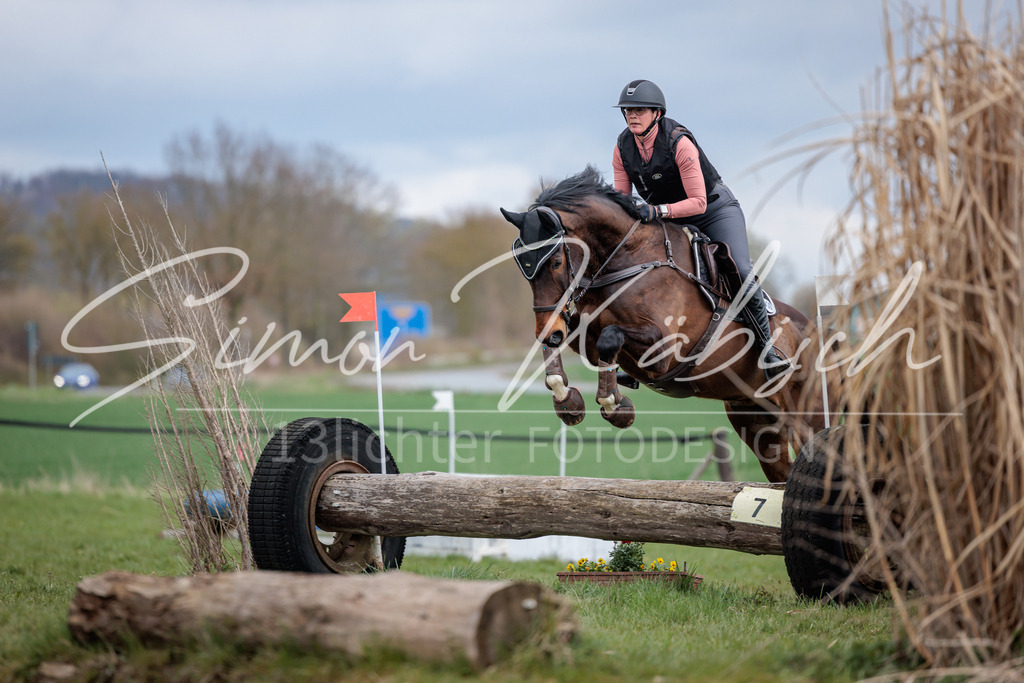 20260329-_3LI5293 | Tierfotografie Pferde, Hunde, Katzen, Haustiere.
Turnierfotografie Reitturniere, Reiten, Springreiten, Dressur in Hanau, dem Main-Kinzig-Kreis und dem Rhein-Main- Gebiet um Frankfurt
