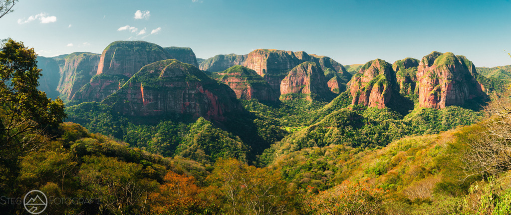 Amboro Nationalpark | Sie fasziniert die Schweizer Natur und Bergwelt genau so wie mich? Auf www.steg-fotografie.ch findest du sicher ein passendes Bild von Landschaften, Tieren oder dem Nachthimmel für deine Wohnung. Jetzt als Wandbild, Abzug, Karte oder Download bestellen. - Realisiert mit Pictrs.com