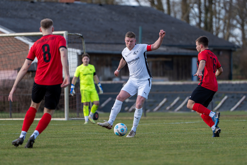 Fußball I Herren I Saison 2025-2026 I Bezirksliga Weser-Ems 4 I 21. Spieltag I TuS Frisia Goldenstedt - Vfl Oythe I 3837 | jns.sportfotos - Realisiert mit Pictrs.com