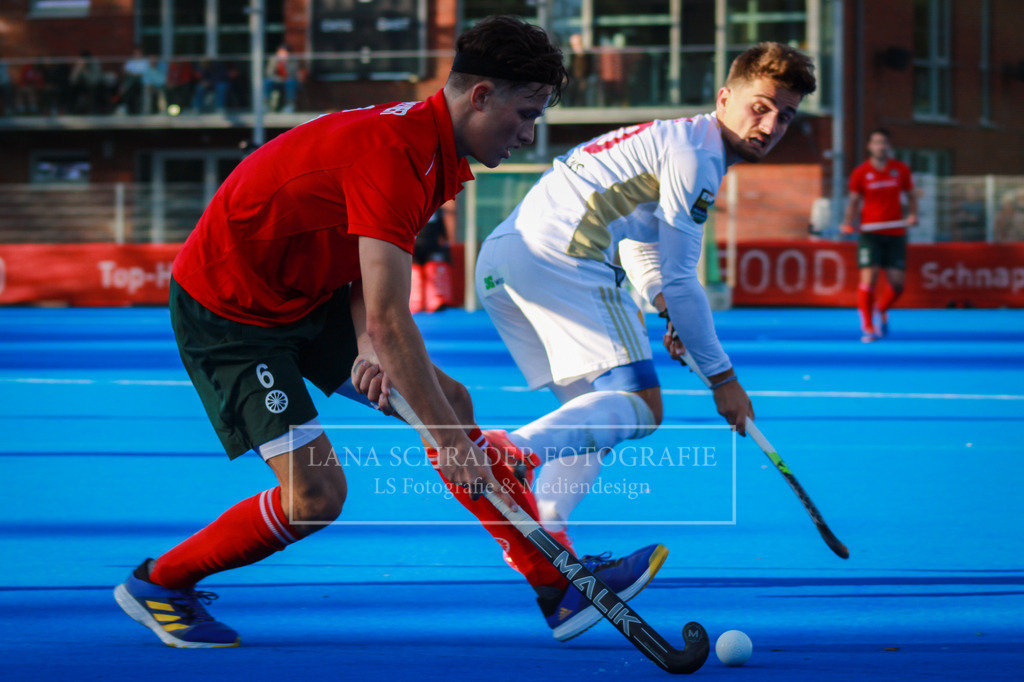 Rot - Weiß Köln - Crefelder HTC 08.10.22-55 | lanaschraderfotografie - Realisiert mit Pictrs.com