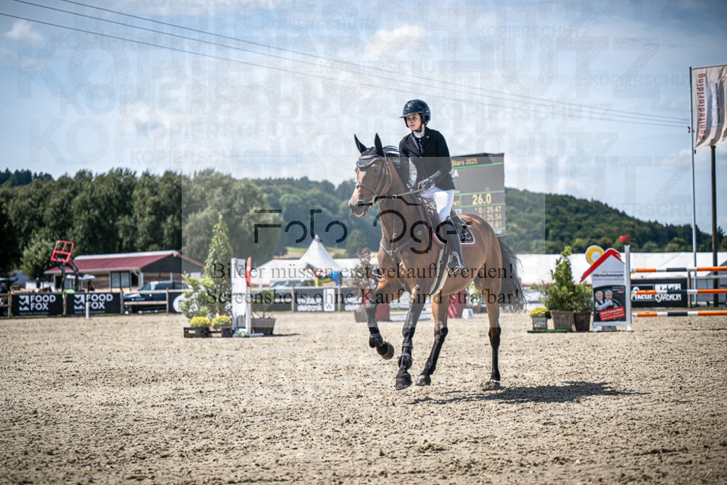 DOS_5692 | Entdecke hochwertige Reitturnierfotos von Foto Oger. Professionell, emotional und authentisch – jetzt Lieblingsmomente im Shop bestellen.Deutschlandweite Turnierfotografie. - Realisiert mit Pictrs.com