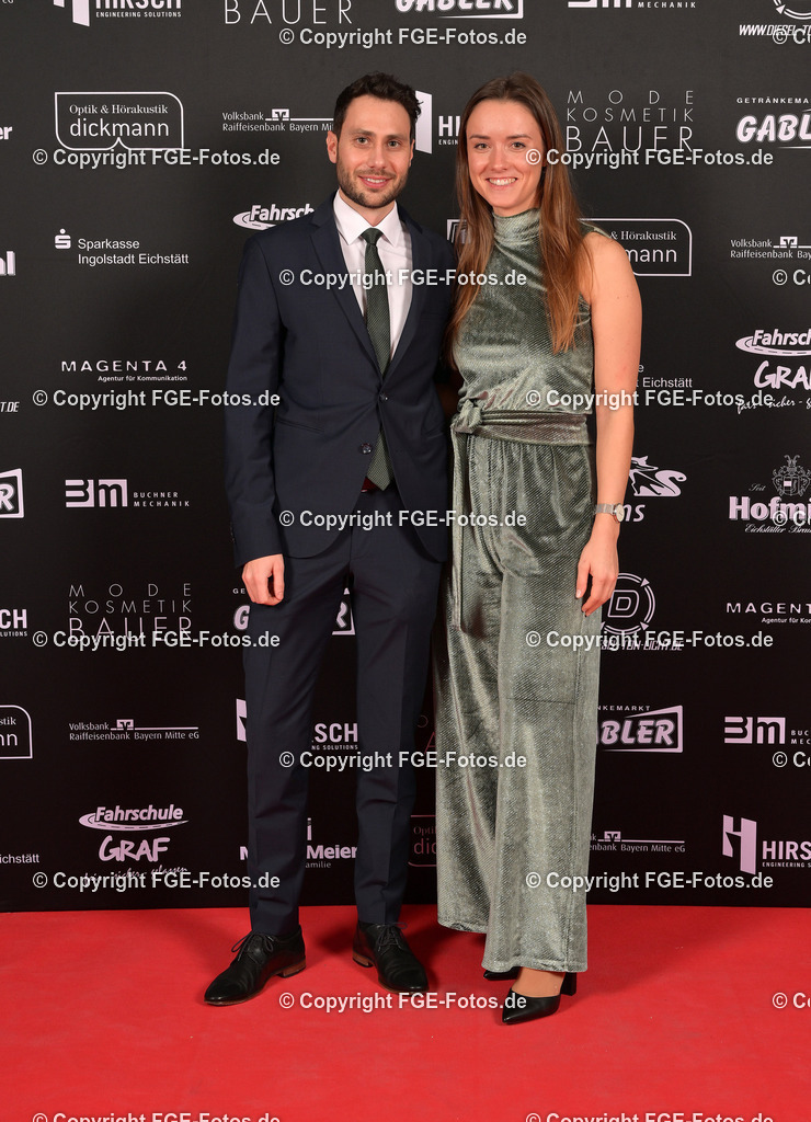20240113-fge-fotos-0118 | Eröffnungsball der FGE am 13.01.2024 im Alten Stadttheater in Eichstätt. - Realisiert mit Pictrs.com