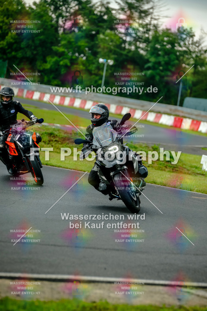 VBK-3938 | Hier findet Ihr Bilder von Touristenfahrten auf der Nürburgring Nordschleife oder von anderen Veranstaltungen die ich besucht habe. Viel Spass beim Durch Schauen 