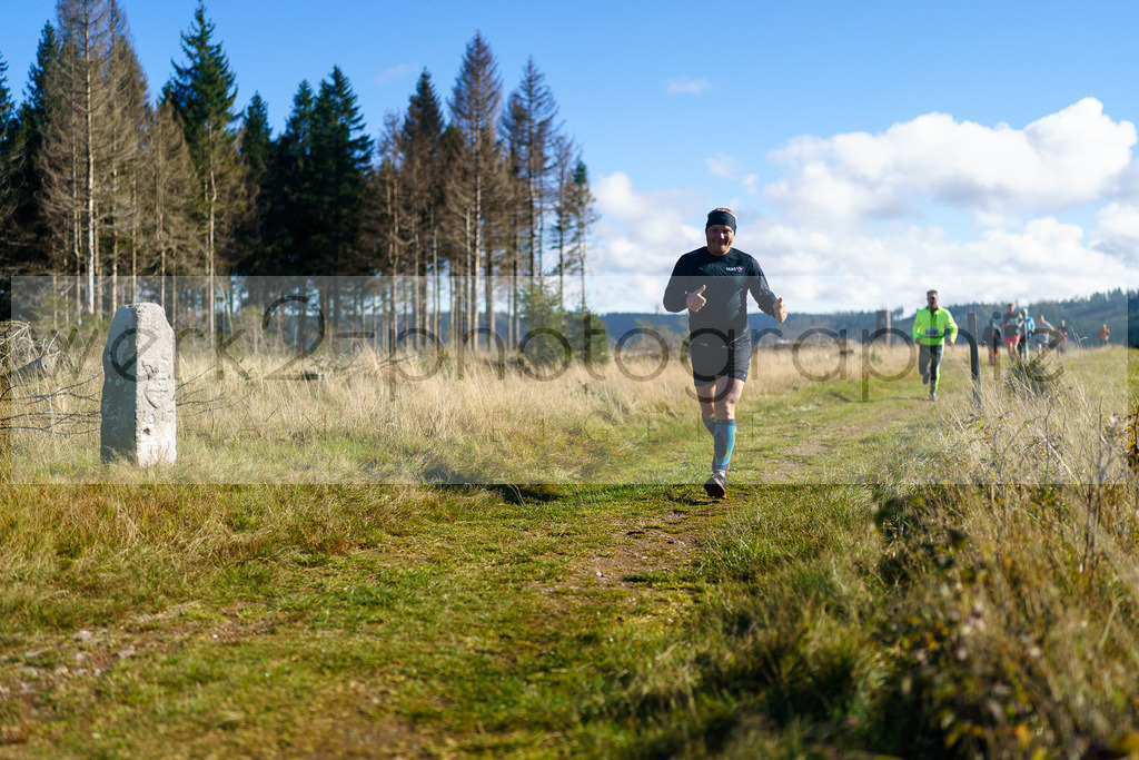 Herbstlauf 2024 | Rennsteig-Herbstlauf von Neuhaus am Rennweg nach Masserberg am 6. Oktober 2024