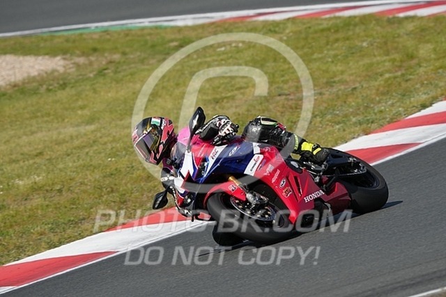 2025_05_12_PBK_14669 | Sportfotografie; SlowMotion; Video; Rennstrecke; Hafeneger; Speer; Racing; RSE; BMW; CBO; Trackday; Motorsportarena; Hockenheimring; Brno; Most; Barcelona; Valencia