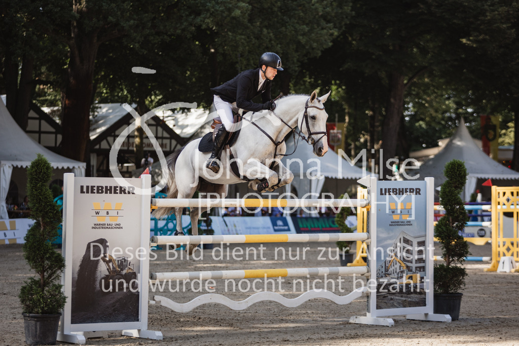 230910_OWLCh_GroßerPreis-652 | Deine schönsten Turniermomente als professionelle Fotos! Entdecke hochwertige Pferdesport-Fotografie im Online-Shop. Jetzt Fotos finden & bestellen!