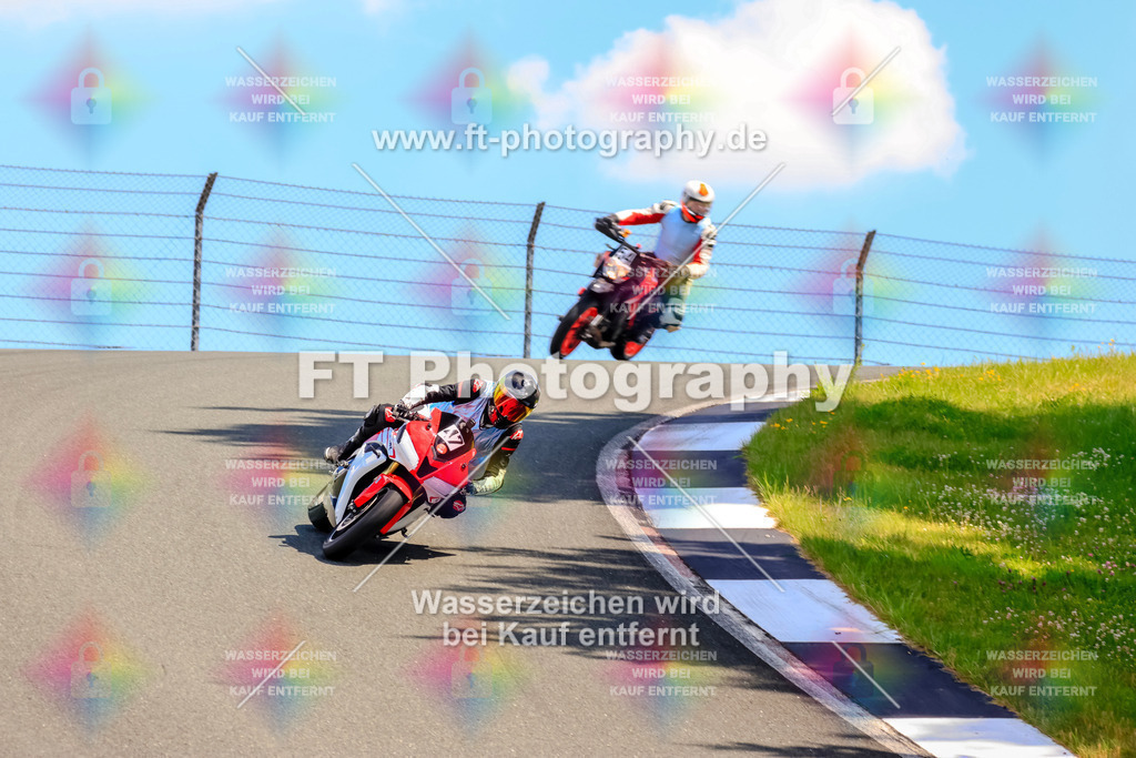 _TCM4456 | Hier findet Ihr Bilder von Touristenfahrten auf der Nürburgring Nordschleife oder von anderen Veranstaltungen die ich besucht habe. Viel Spass beim Durch Schauen 