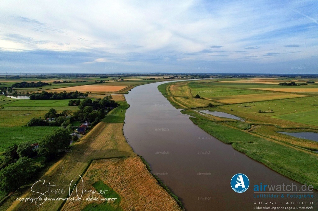 Eider - Hemmerdeich | Entdecken Sie atemberaubende Luftbilder und Fotografien auf airwatch.de - Tauchen Sie ein in eine Welt voller faszinierender Aufnahmen aus der Vogelperspektive.