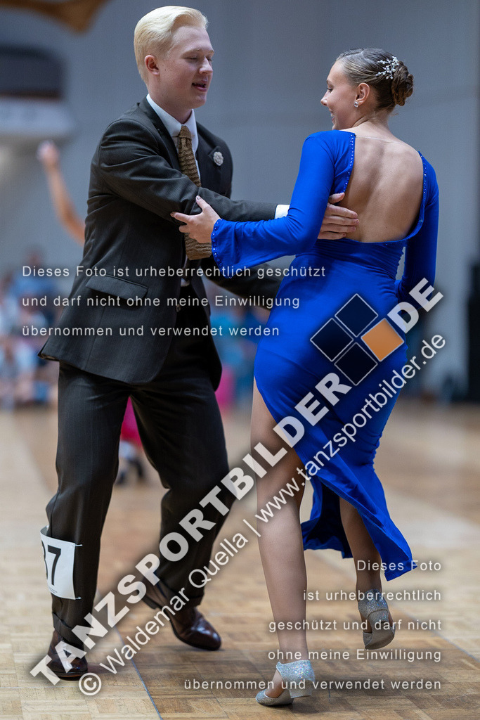 20230812-02446 | Hier finden Sie Tanz Bilder vom Latein und Standard Formationen tanzen. Sportbilder vom Tanzsport. Schöne Fotos und von Weltmeisterschaft, Europameisterschaft, Bundesliga, Regionalliga, Oberliga und Landesliga sowie von GOC Stuttgart, DanceComp, WM Bremen