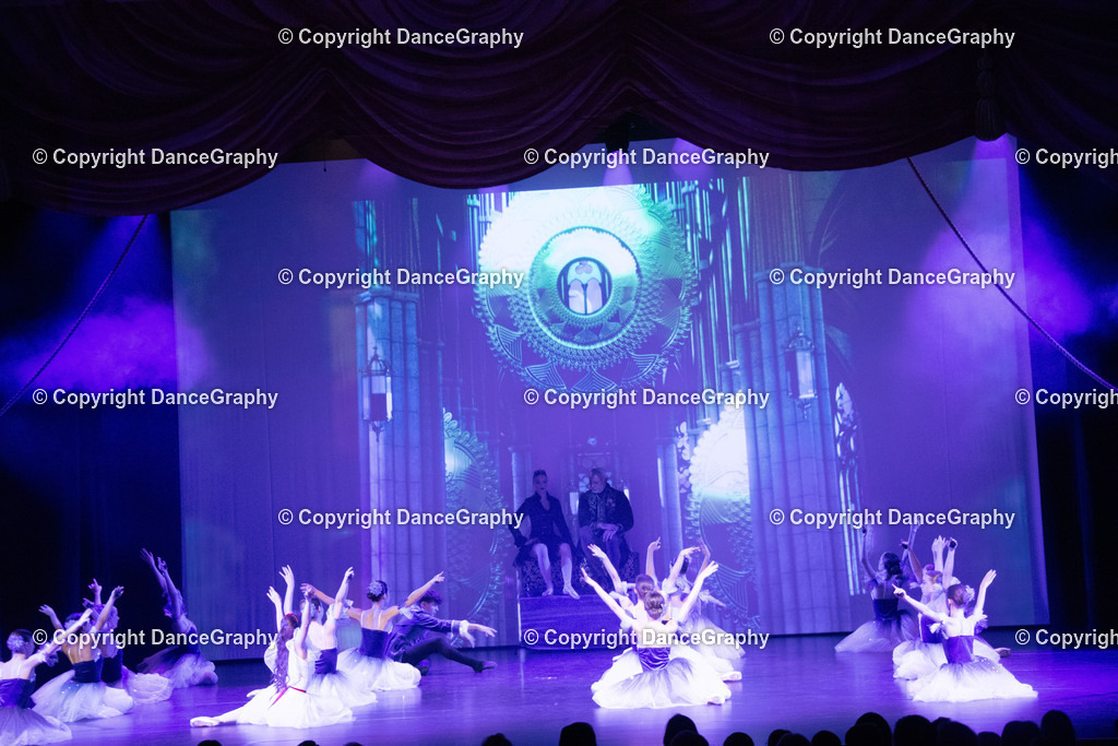 GPHY1537 | DanceGraphy - Realisiert mit Pictrs.com