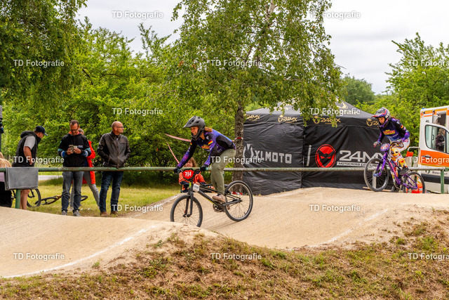 BayBMX2026-05266 | Fotogalerie von Thomas Dettweiler mit Eventbildern und lizenzfreien Fotos. Perfekt als Wandbild, für Büro, Website oder private Nutzung. - Realisiert mit Pictrs.com