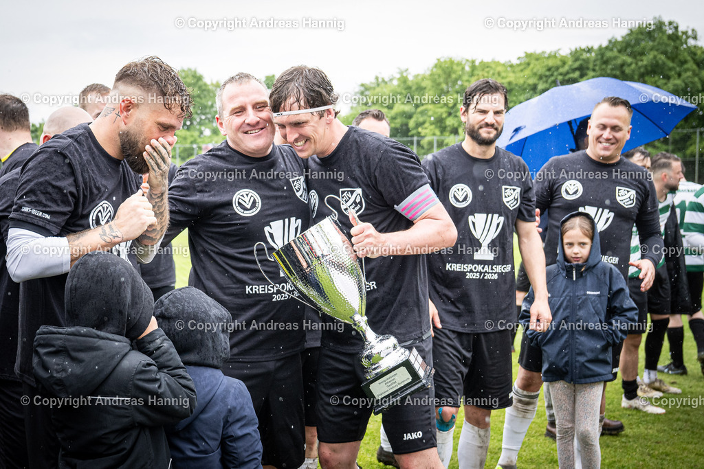 Fußball I Heren I Saison 2025-2026 I Kreispokalfinale Ü32 I TV Meckelfeld - SG Borstel-Luhdorf I 14.05.2026 | a-hannig - Realisiert mit Pictrs.com