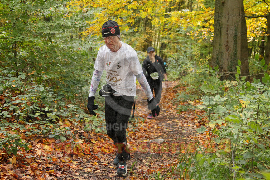 251026_1323_EV4_6875 | Sportfotografie im Rhein-Sieg Kreis, Köln, Bonn, NRW, Rheinland Pfalz, Hessen, etc. Unser Tätigkeitsfeld umfasst den Laufsport vom Volkslauf über den Marathon, Duathlon, Triathon bis zum Ultralauf wie Kölnpfad Ultra oder Schindertrail.