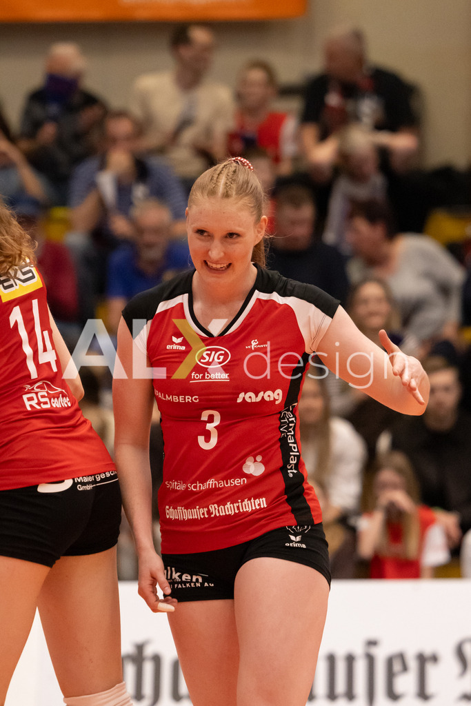 Volleyball I Frauen I Saison 2025-2026 I Volleyball NLA | Women I  Playoffs Finals 2/5 I  VC Kanti Schaffhausen - viteos NUC I  10.04.2026 | 3 Sydney Cole (USA) (VC Kanti Schaffhausen) – Pass / Zuspiel - Realisiert mit Pictrs.com