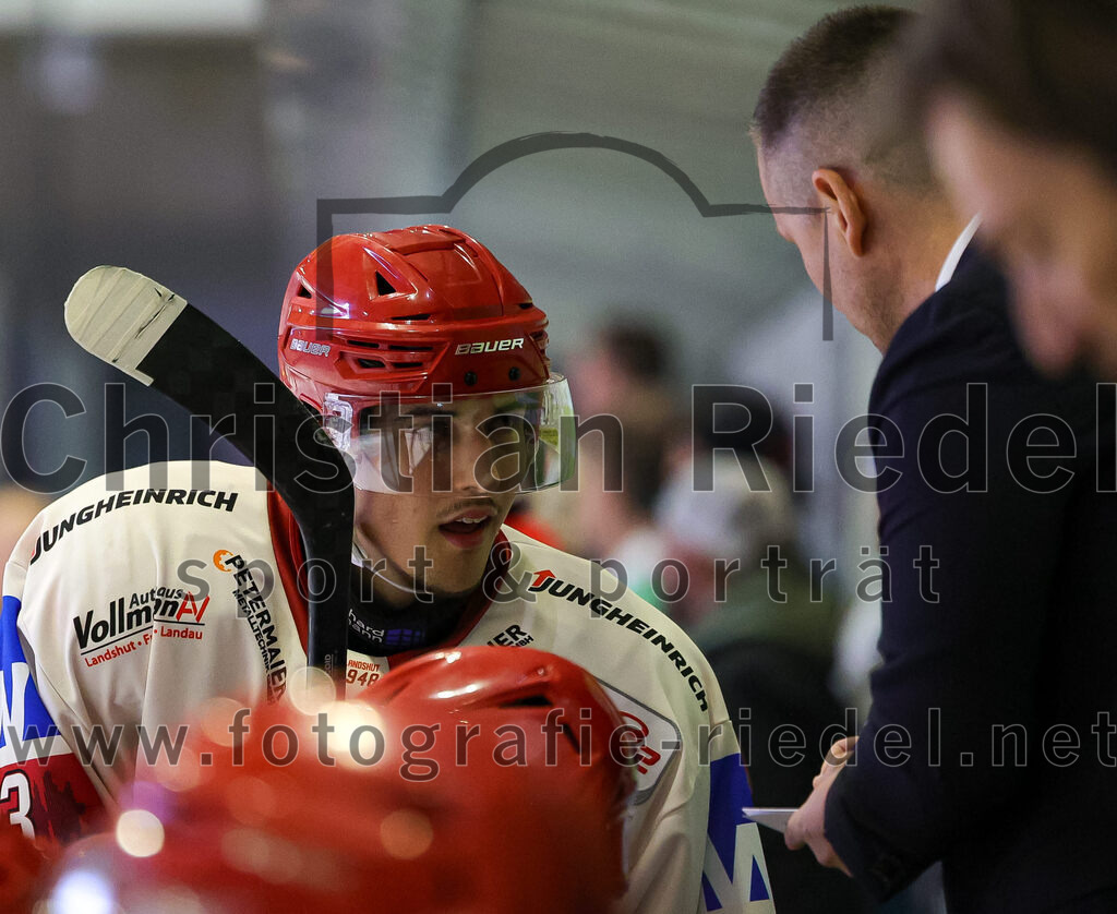 2025-09-12_092_TSV_Erding_gegen_EV_Landshut | Erding, Deutschland, 12.09.2025:Eishockey, Oberliga Süd 2025 / 2026, Testspiel, TSV Erding gegen EV Landshut, Endergebnis: 4:6Co-Trainer Ales Jirik (EV Landshut)Foto: Christian Riedel / fotografie-riedel.net