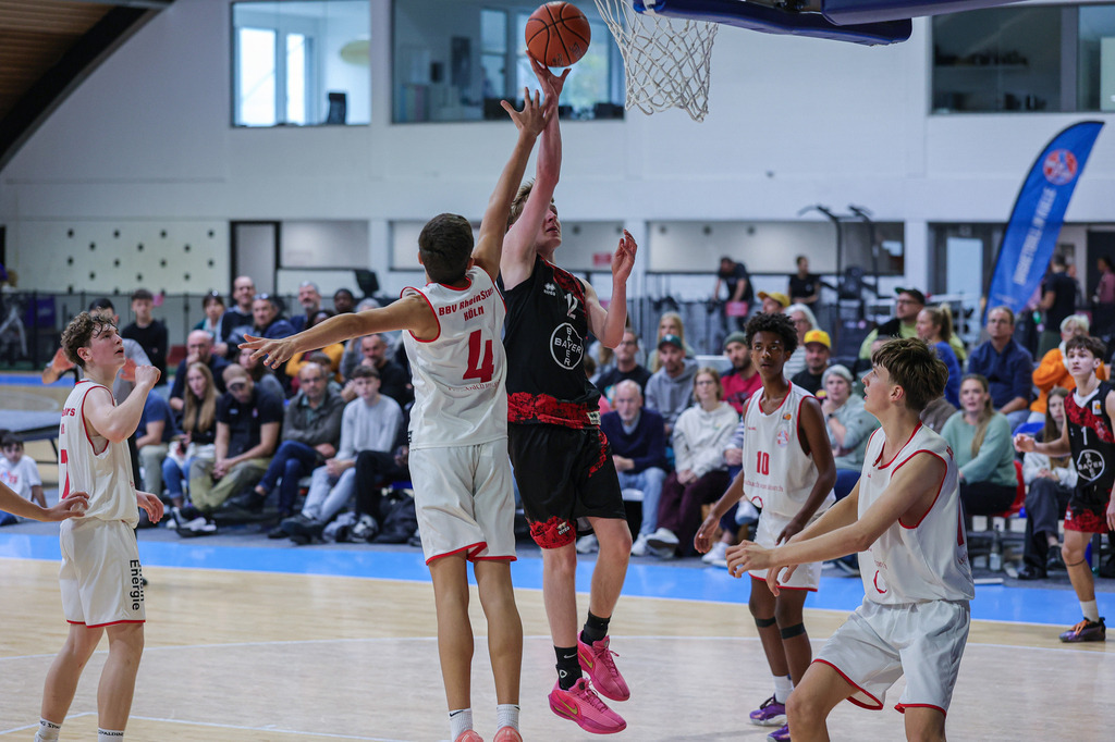 JBBL BAYER GIANTS @ BBV Rheinstars Köln-96 | Fotos von Basketballspielen aus dem Raum NRW fotografiert von Gero Mueller-Laschet und Daniel Schaefer - Realisiert mit Pictrs.com