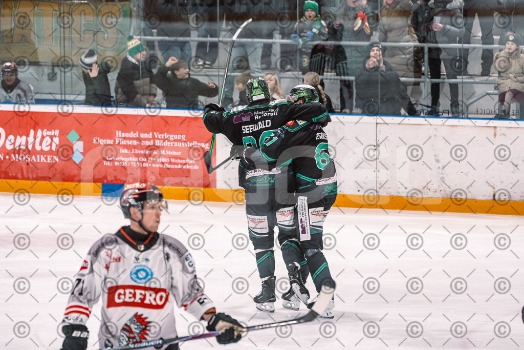 Alligators_vs_Memmingen_05_12_2025-067 | Höchstadt Alligators Fotogalerie: Eishockey-Action aus Franken. Professionelle Spielfotos, Portraits & Stadionbilder zum Download. Jetzt entdecken! - Realisiert mit Pictrs.com