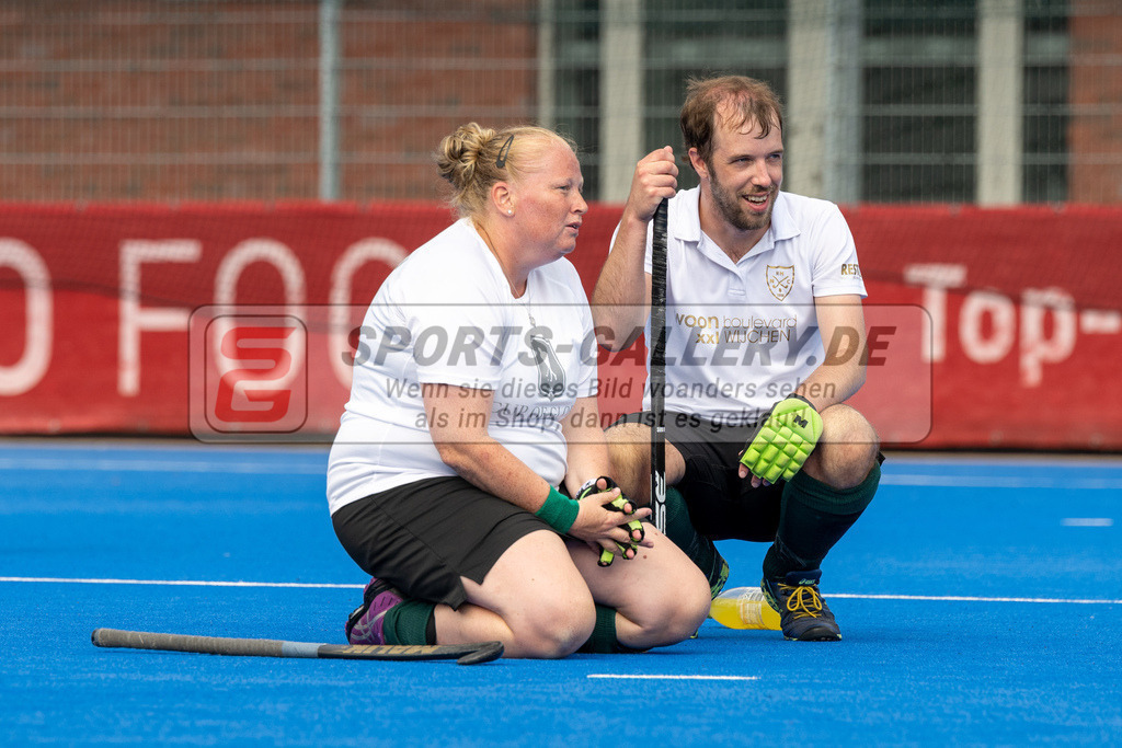 SFE_20240818_0232 | Krefeld, Deutschland, 18.08.2024:  European Cup for Recreational Hockey Players im KTHC Stadion Rot-Weiss Köln Tennis and Hockey Club am 18.08.2024 in Krefeld, Deutschland. (Foto von Stephan Fehrmann)Krefeld, Germany, 18.08.2024: European Cup for Recreational Hockey Players in KTHC Stadion Rot-Weiss Köln Tennis and Hockey Club at 18.08.2024 in Krefeld, Deutschland. (Foto from Stephan Fehrmann)