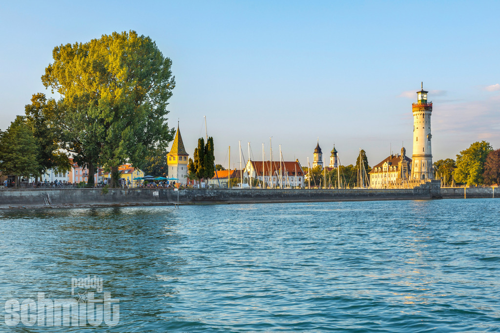PS-Lindau-2026-12 | Entdecke die größte Bildgalerie der Region mit Fotografien aus dem Allgäu, der Bodenseeregion, Oberschwaben, dem Donautal und der Schwäbischen Alb. Landschaften, Luftaufnahmen und Reisefotografie als Wandbild und Fotokunst. - Realisiert mit Pictrs.com