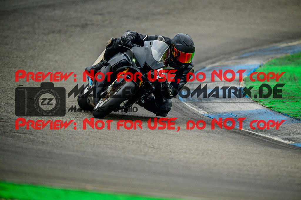 MaZZes_FotoMatrix_240614_6007705_5496 | WEISS