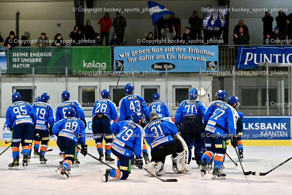 ESC Steindorf vs. ESV Ferlach  | ESC Steindorf Mannschaft feiert mit Fans, ESC Steindorf vs. ESV Ferlach , ESC Steindorf vs. ESV Ferlach  am 15.02.2026 in Steindorf (Ossiachersee Halle), Austria, (Photo by Bernd Stefan)