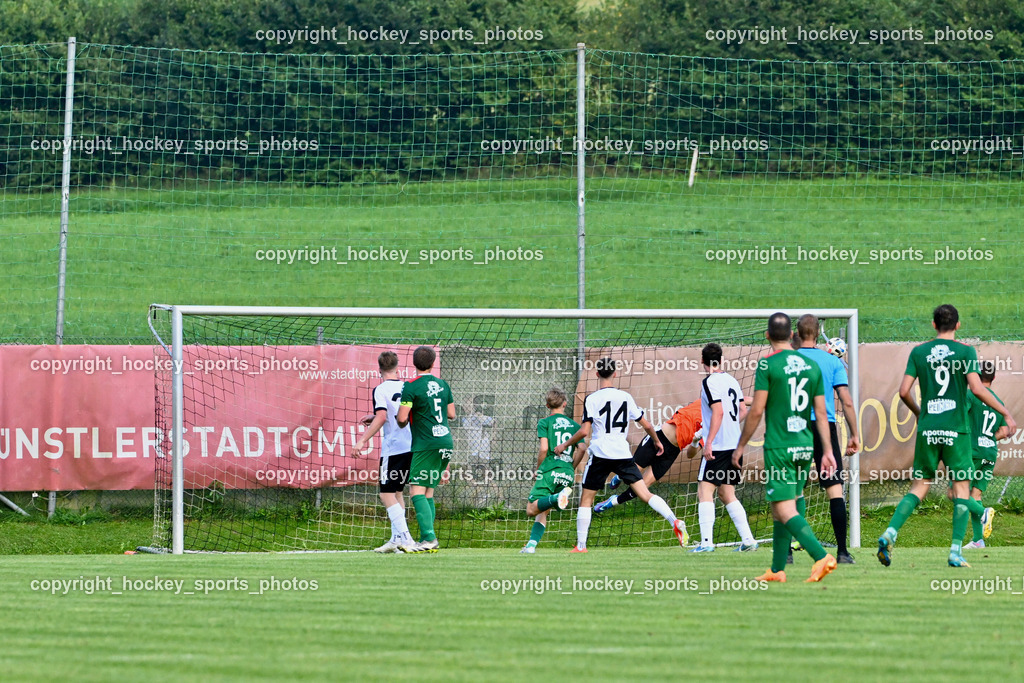 FC Gmünd vs. SV Spittal 1921 | #39 Fabian Hoi SV Spittal, #5 Christian Preiml FC Gmünd, #14 Mersad Rahmig SV Spittal, #3 Killian Brandner SV Spittal, #1 Niklas Schmied SV Spittal, #16 Daniel Vasiljevic FC Gmünd, #9 Juro Kovacic FC Gmünd, FC Gmünd vs. SV Spittal 1921, FC Gmünd vs. SV Spittal 1921 am 27.08.2024 in Gmünd (Sportplatz Karnerau), Austria, (Photo by Bernd Stefan)