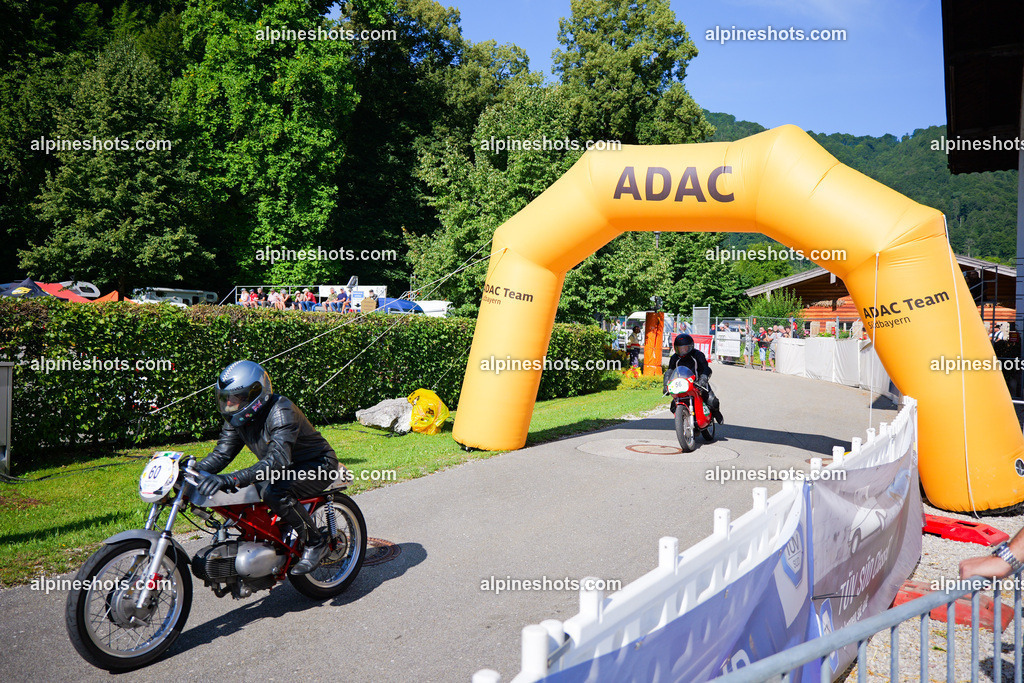 P1025795 | Erleben Sie atemberaubende, hochqualitative Fotos Ihrer Fahrt entlang der malerischen Alpenstraßen. Besuchen Sie alpineshots.com, um professionelle Aufnahmen Ihrer unvergesslichen Reise zu finden und zu kaufen - Realisiert mit Pictrs.com