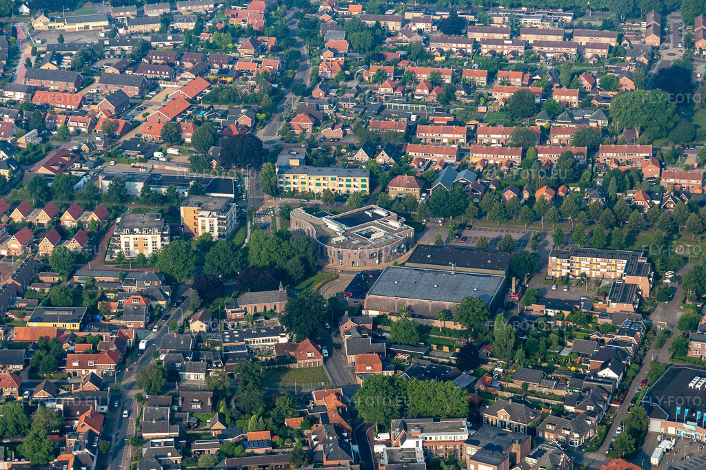 Vue aérienne: Kulurhus 't Spieker à Eibergen dans le département Gueldre, Pays-Bas. Photo: IMG_008227.jpg prise le 18/07/2020 par Werner Riehm/FLY-FOTO.euRésolution de l'original: 5472 x 3648 px