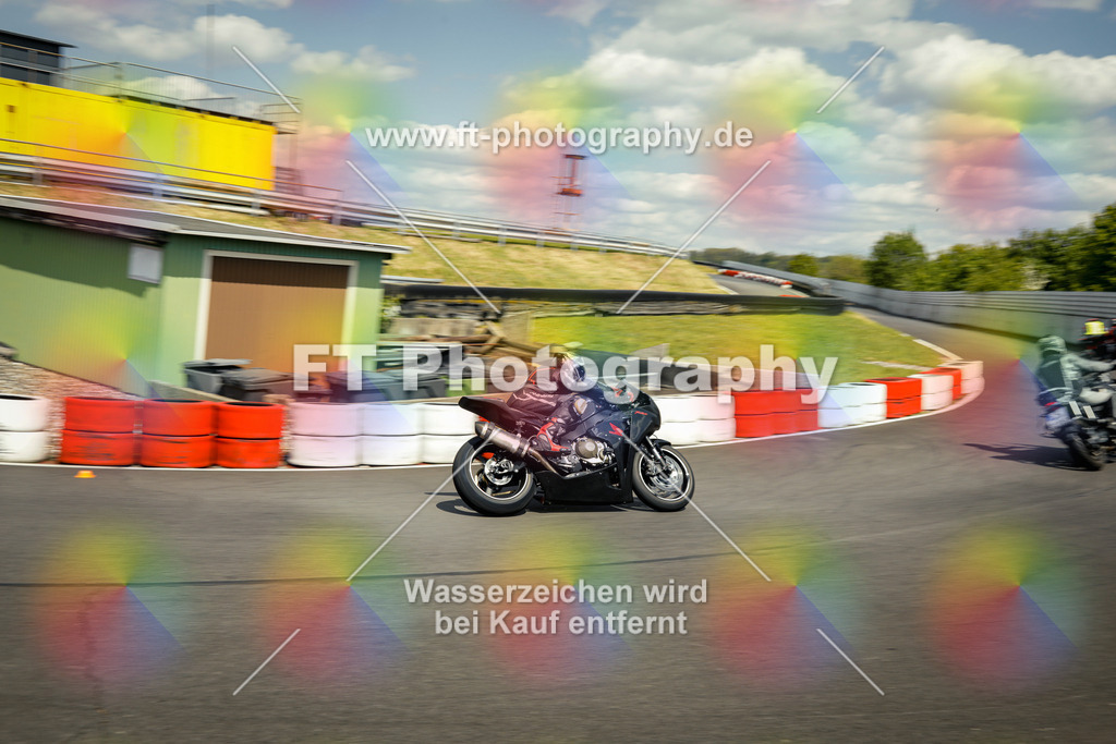 OBK_Mai_Justin_Uwe-11038 | Hier findet Ihr Bilder von Touristenfahrten auf der Nürburgring Nordschleife oder von anderen Veranstaltungen die ich besucht habe. Viel Spass beim Durch Schauen 