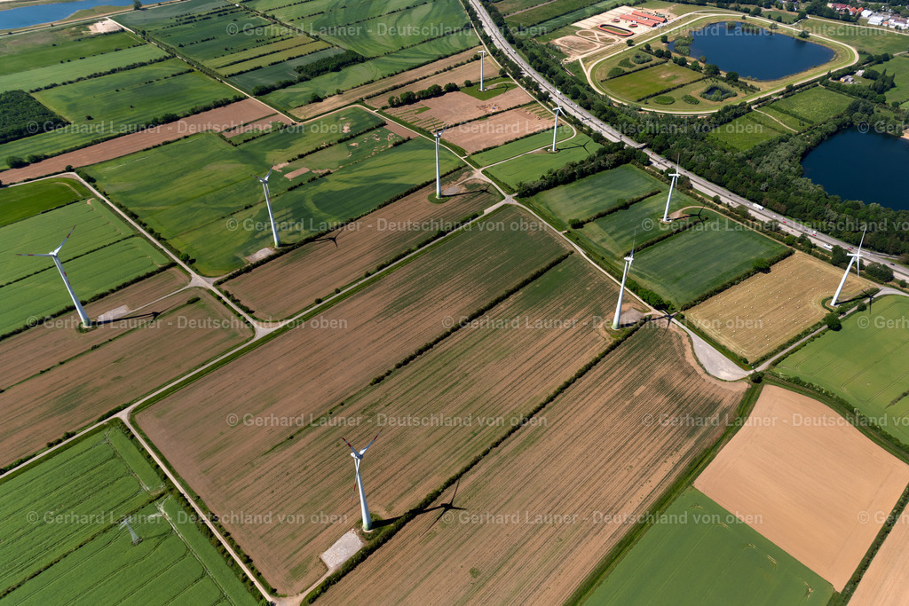4029564 | Windkrafträder in der Mahndorfer Marsch, Bremen