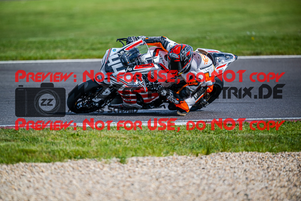 MaZZes_FotoMatrix_220506_91403 | Fotograf Mathias Schmid
Sportfotograf,
Eventfotograf,
Hochzeitsfotograf,
Portraitfotograf