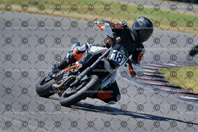26bt04-1065 | markuskiefer.com - Realisiert mit Pictrs.com