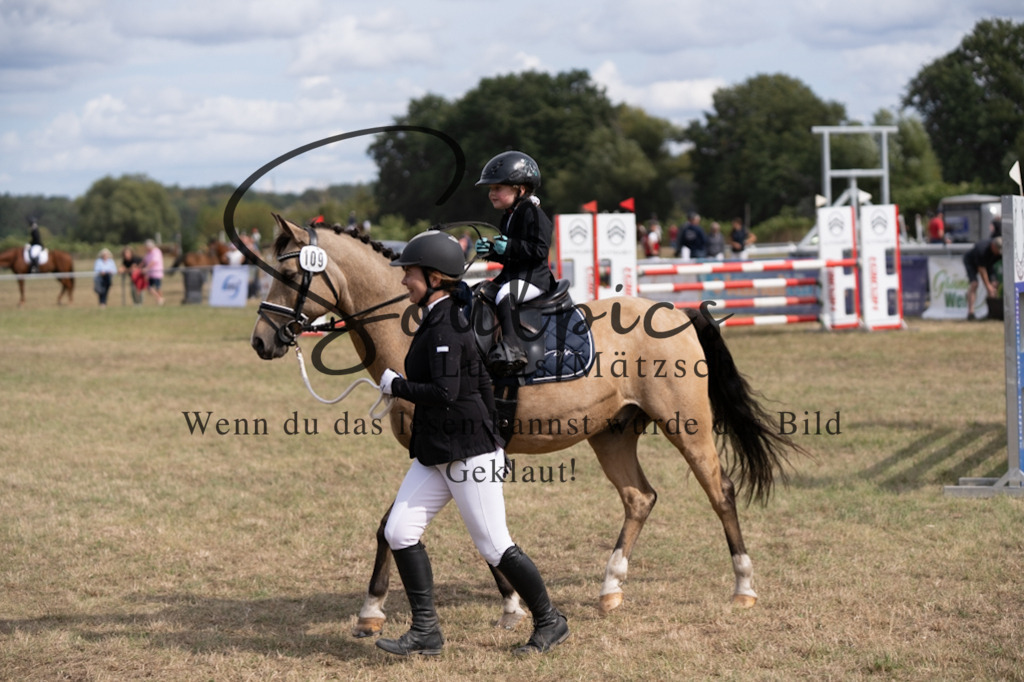 A7V08924 | Turnier/Reitfotograf